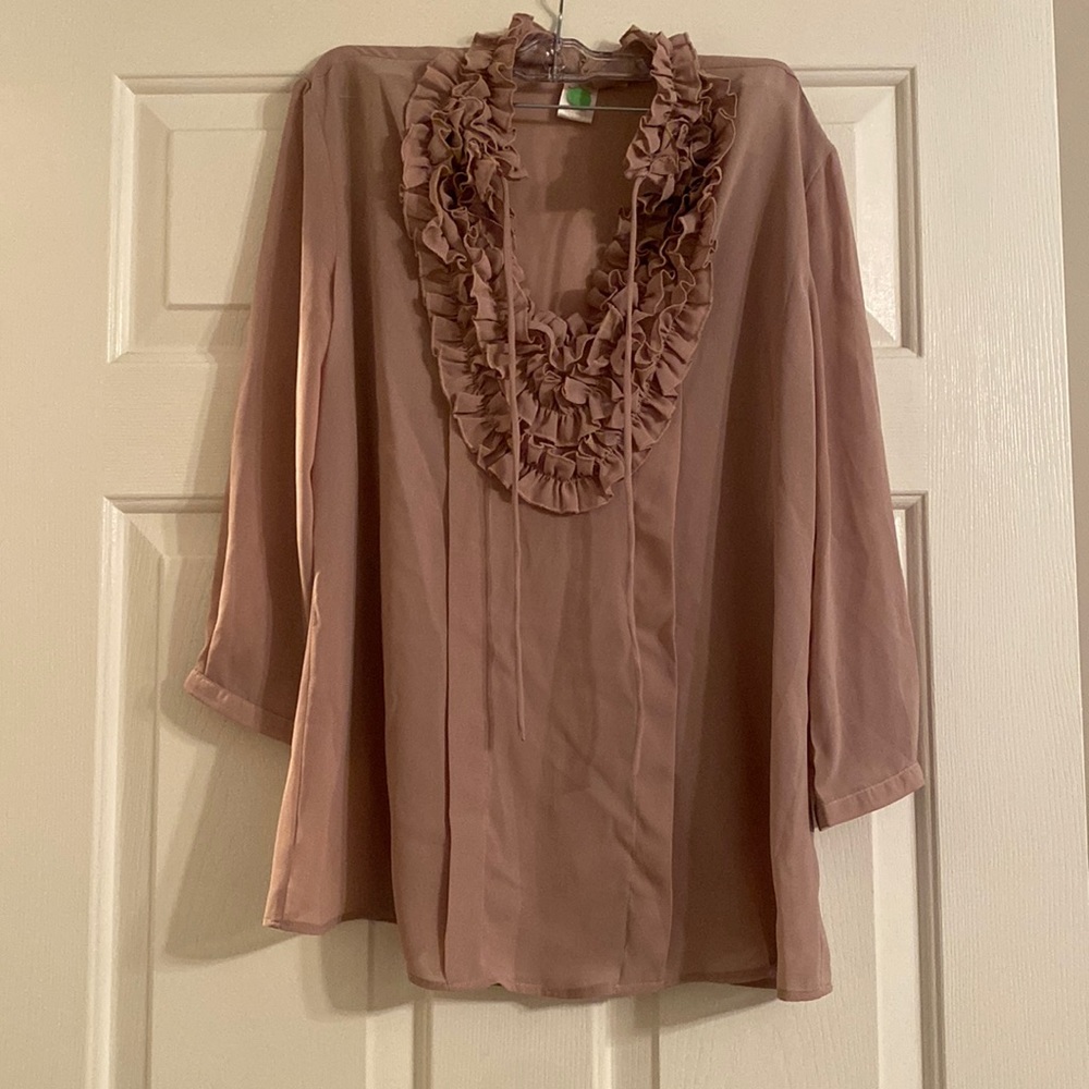 Ruffle collar blouse